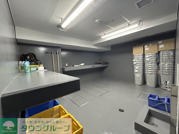 クレストコート旗の台の物件内観写真